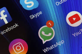 Ci saranno novità per le chiamate e le video chiamate con Whatsapp su iOS